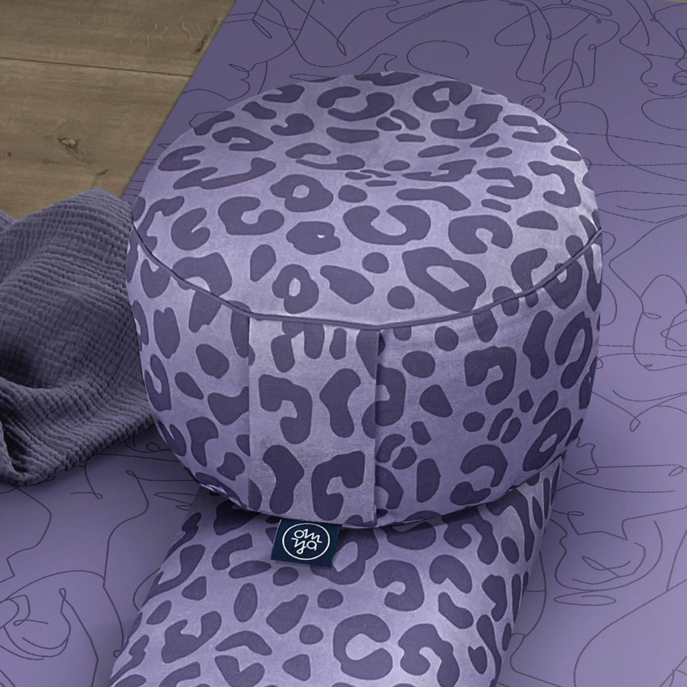 Zafu - Lavender Leo